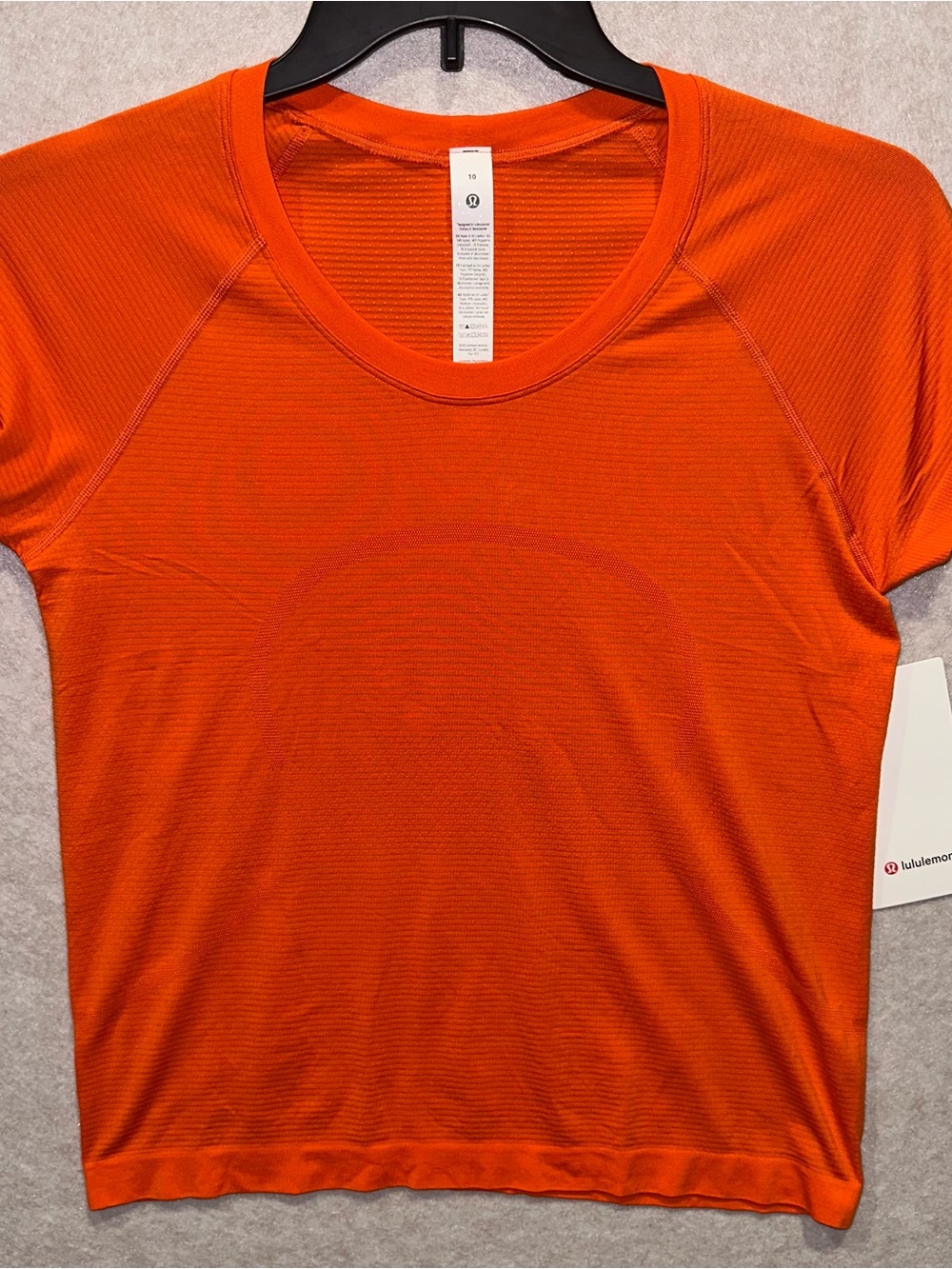 lululemon athletica Shirt Size 10 Orange Short Sleeve Performance Tee
